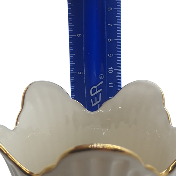 NOS Lenox Meridian Vase Ivory With 24K Gold Trim Fluted Ribbed ORIGINAL BOX NTW - Picture 10 of 11